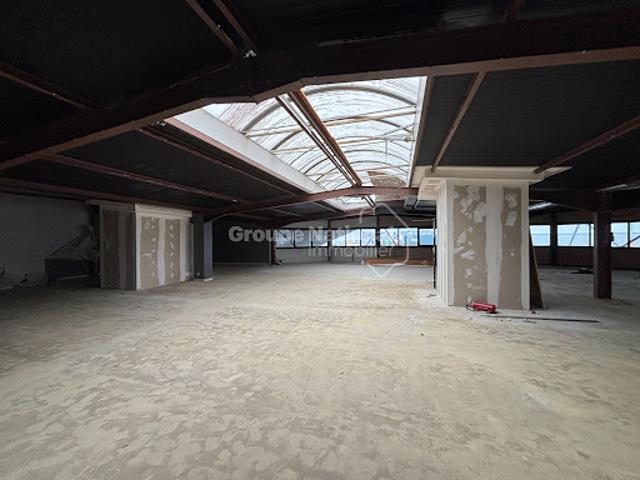 Local Commercial location à Compiègne, Jaux