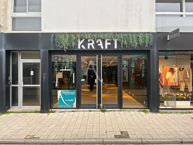 Local Commercial location à Les Sables-d'Olonne, Challans