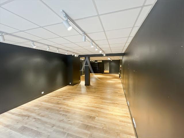 Local Commercial location à Les Sables-d'Olonne, Challans