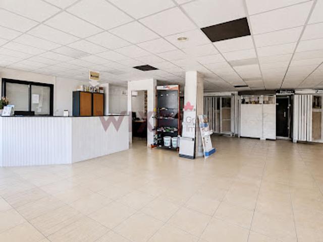 Local Commercial location à Valence, Bourg-de-péage