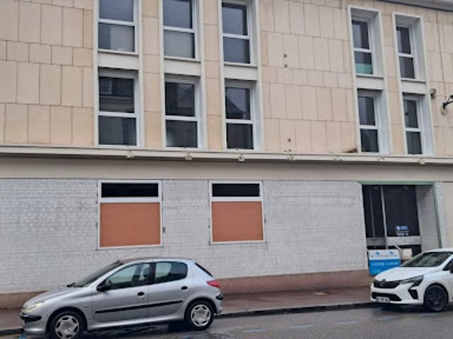 Local Commercial location à Les Andelys, Louviers