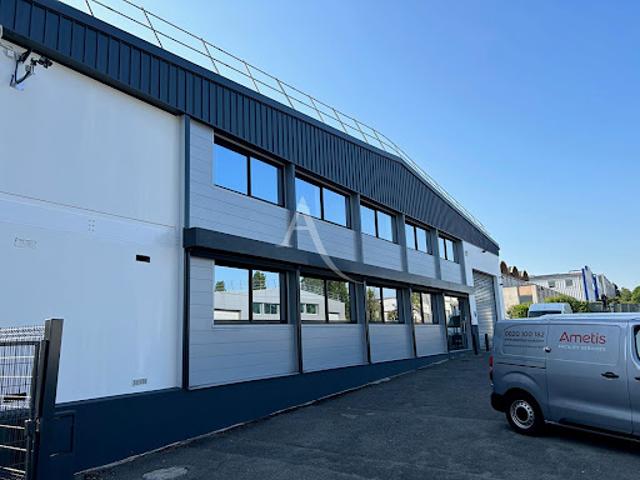 Local Commercial location à Palaiseau, Morangis