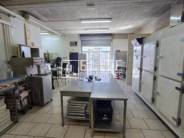 Local Commercial location à Grasse, Mougins