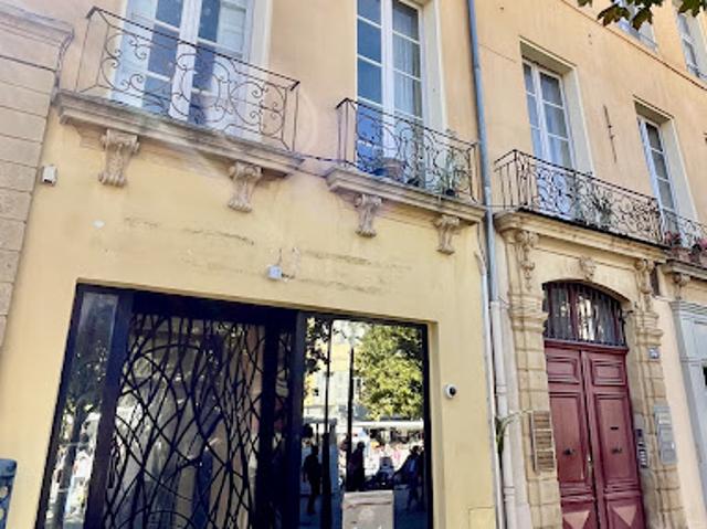 Local Commercial location à Aix-en-Provence, Aix-en-provence