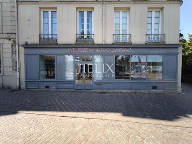 Local Commercial location à Saint-Germain-en-Laye, Saint-germain-en-laye