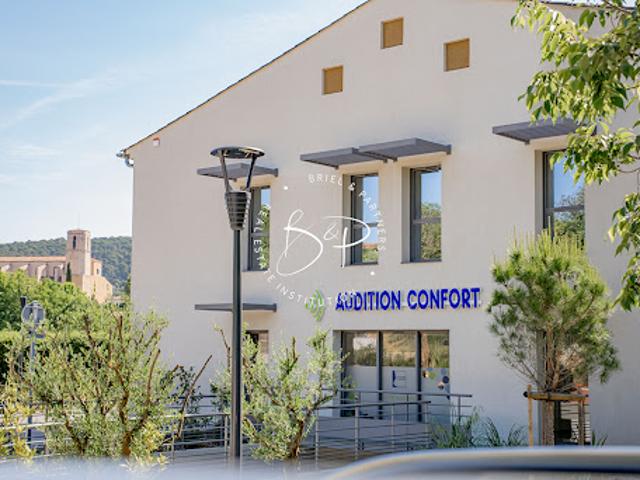 Local Commercial location à Arrondissement de Draguignan, Lorgues