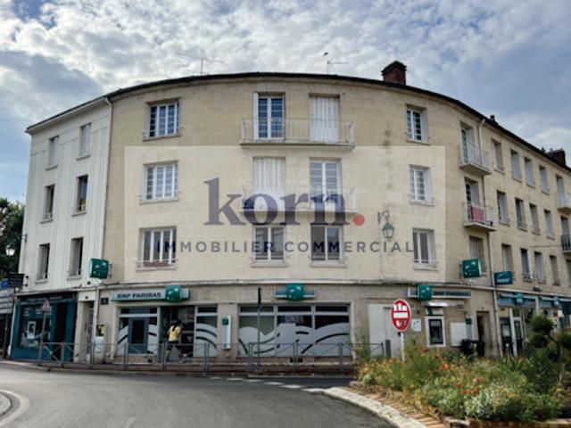 Local Commercial location à Pontoise, Nointel
