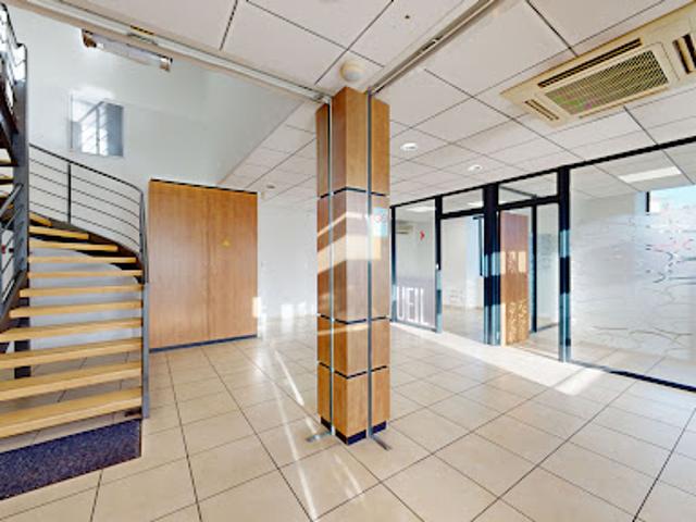 Local Commercial location à Bayonne, Cambo-les-bains