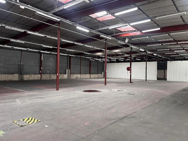Local Commercial location à Amiens, Somme