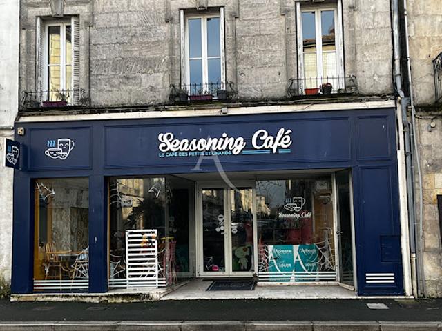 Local Commercial location à Rochefort, Quéreux du Boinot