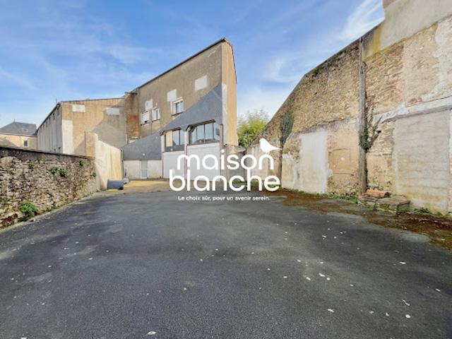 Local Commercial location à Parthenay