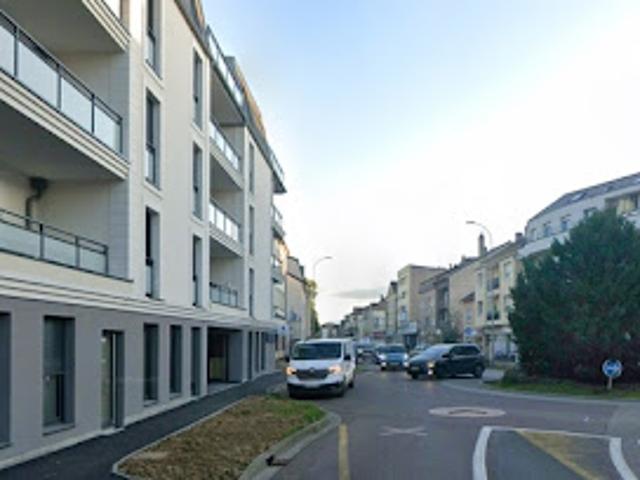 Local Commercial location à Metz, Hagondange