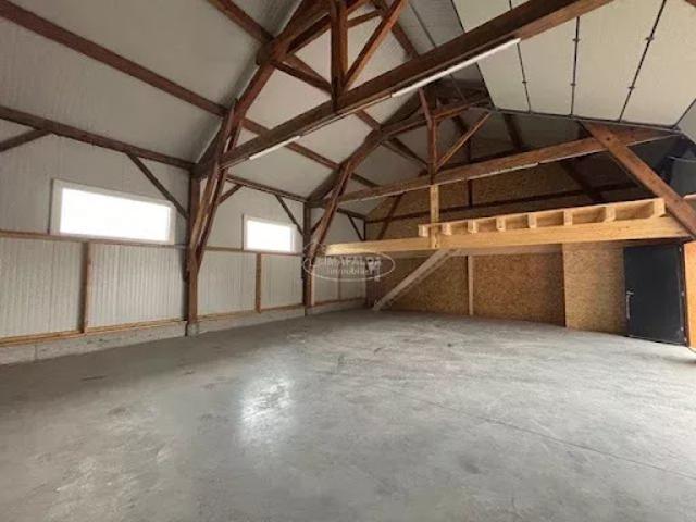 Local Commercial location à Bonneville, Scionzier