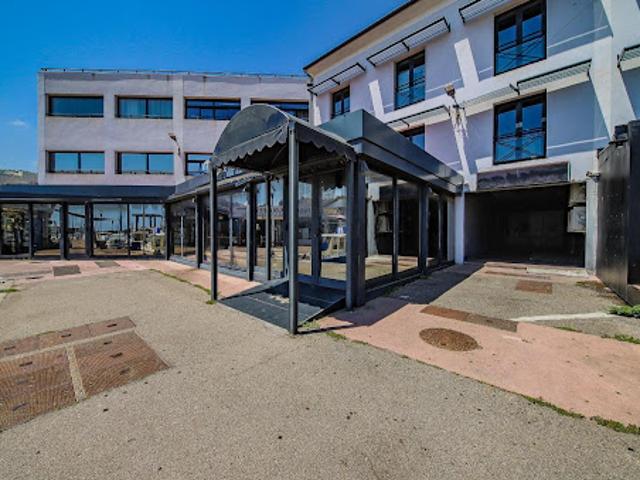Local Commercial location à Bastia