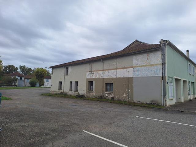 Local Commercial location à Mirande, Riscle