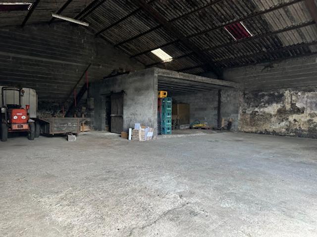 Local Commercial location à Angers, Saint-lambert-du-lattay