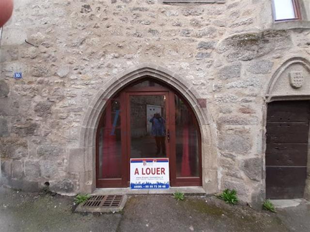 Local Commercial location à Ussel
