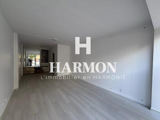 Local Commercial location à Pau