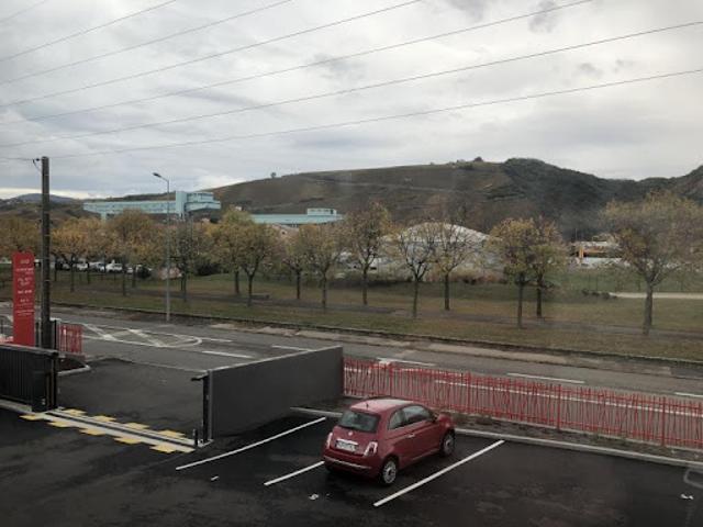 Local Commercial location à Vienne, Reventin-vaugris
