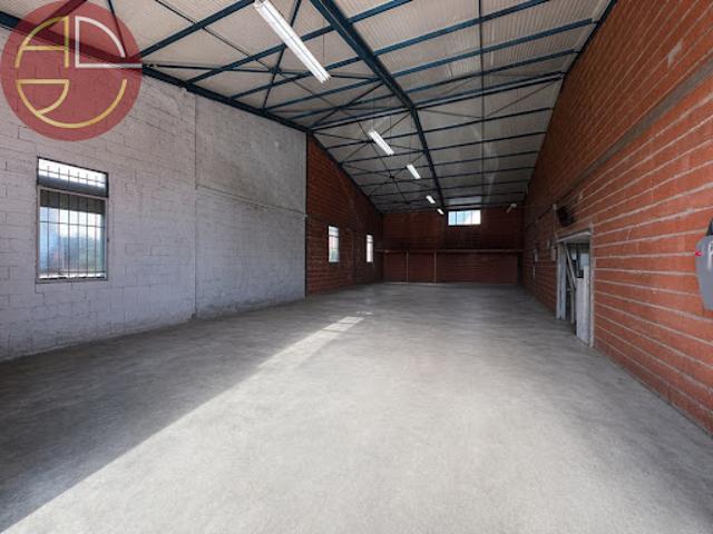 Local Commercial location à Toulouse, Saint-orens-de-gameville