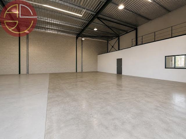 Local Commercial location à Toulouse, Plaisance-du-touch