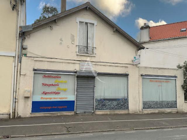Local Commercial location à Évry, Vigneux-sur-seine