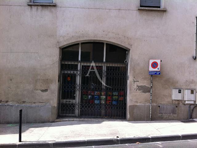 Local Commercial location à Nîmes
