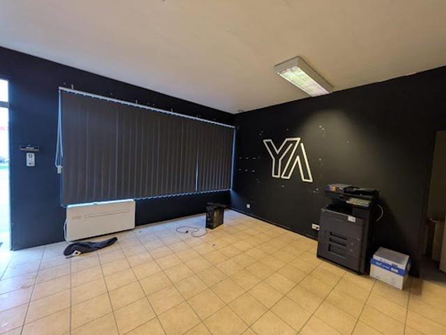 Local Commercial location à Annecy, Rumilly