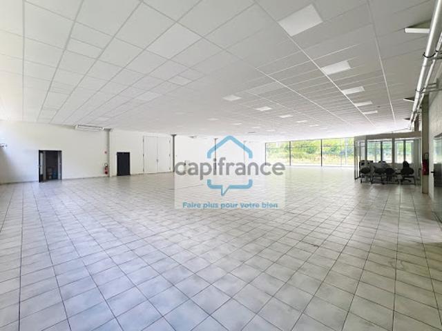Local Commercial location à Chambéry, Francin
