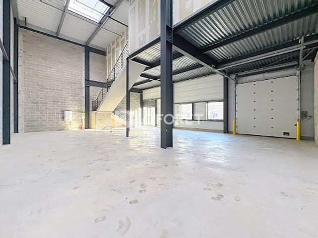 Local Commercial location à Rouen, Tourville-la-rivière