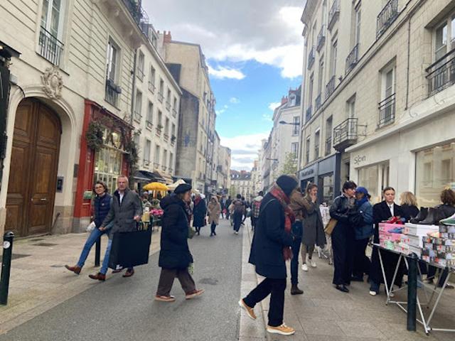 Local Commercial location à Nantes
