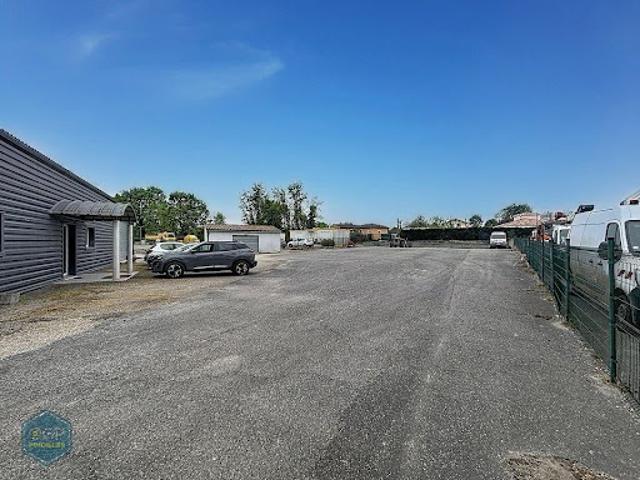 Local Commercial location à Montauban