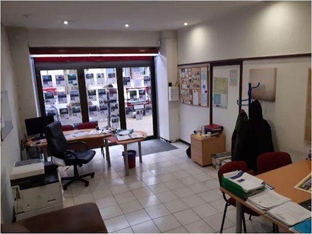 Local Commercial location à Alès