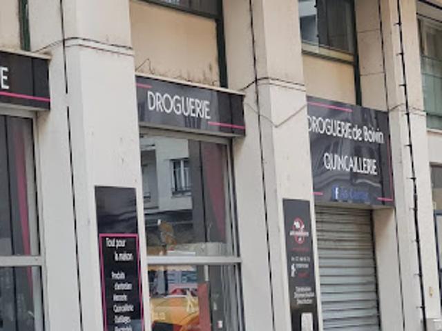 Local Commercial location à Saint-Étienne, Saint-etienne