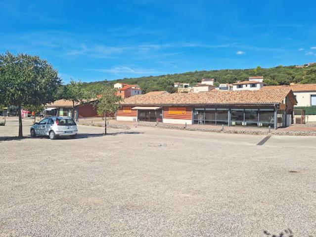 Local Commercial location à Brignoles, Ginasservis