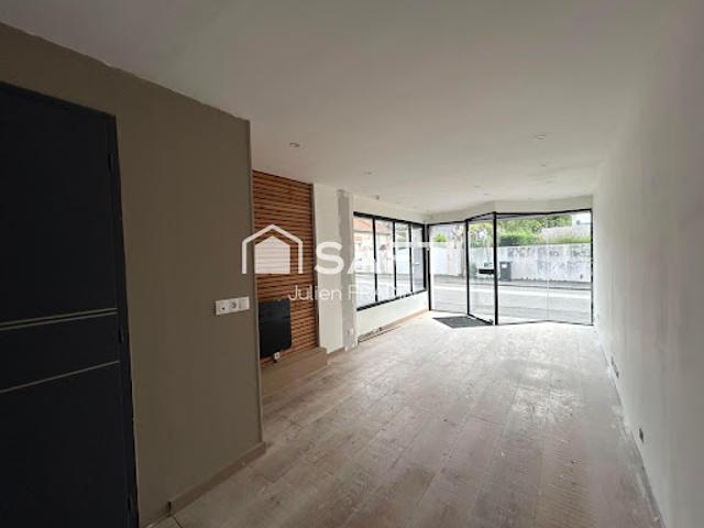 Local Commercial location à Nantes, Thouaré-sur-loire