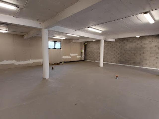 Local Commercial location à Annecy, Metz-tessy