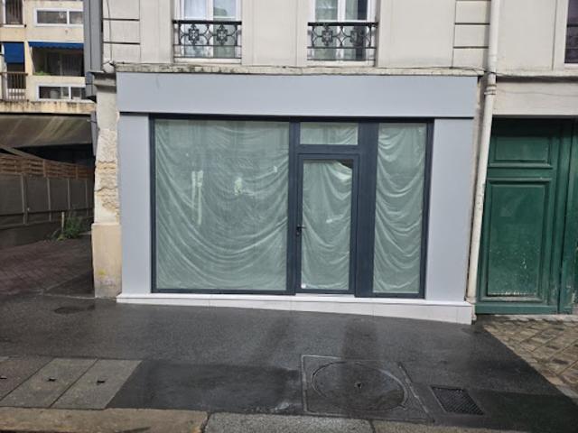 Local Commercial location à Paris, Île-de-France