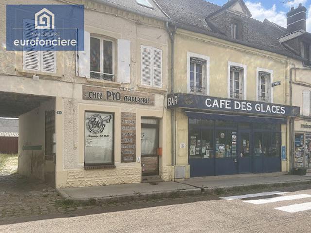 Local Commercial location à Troyes, Aix-en-othe