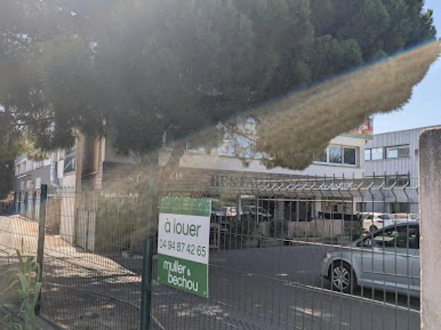 Local Commercial location à Arrondissement de Toulon, Six-fours-les-plages