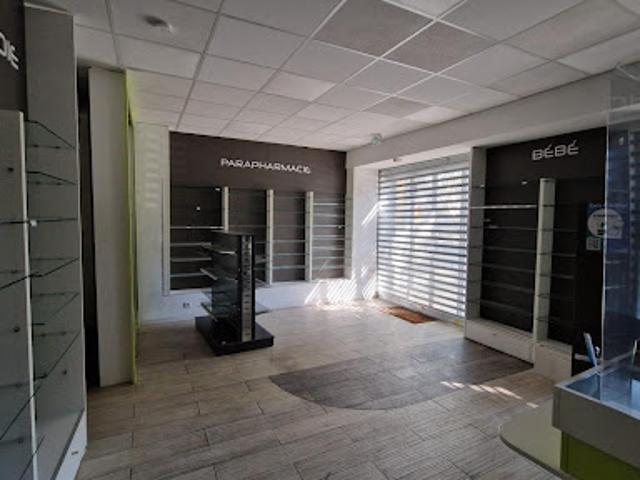 Local Commercial location à Istres