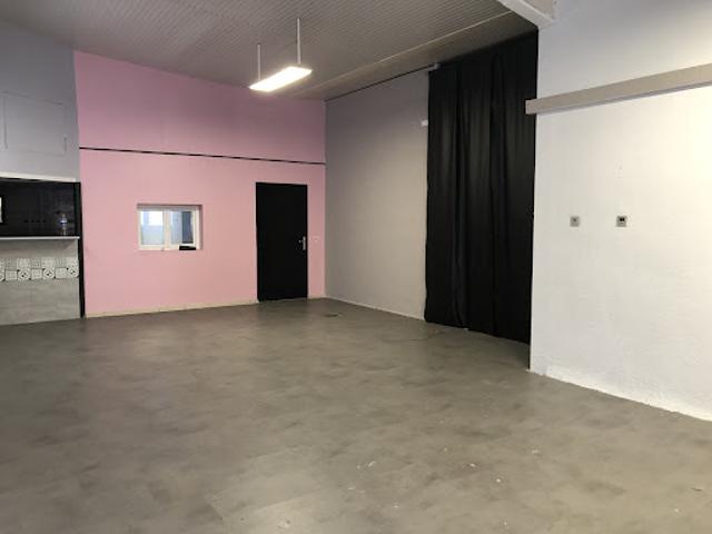 Local Commercial location à Béziers, Agde
