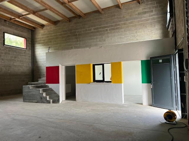 Local Commercial location à France métropolitaine, Dompierre-sur-mer