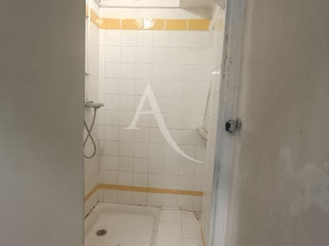 Local Commercial location à Arrondissement de Toulon, Carqueiranne