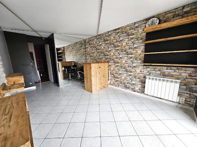 Local Commercial location à Vienne, Le Péage-de-roussillon