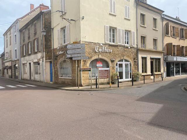 Local Commercial location à Charolles, Marcigny