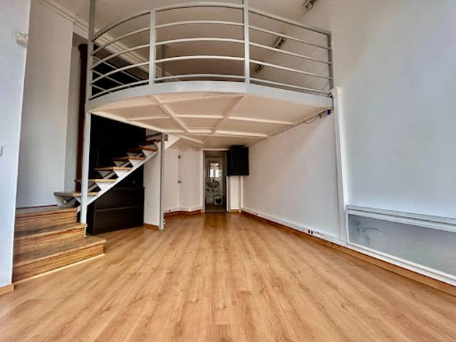 Local Commercial location à Paris, Île-de-France