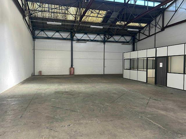 Local Commercial location à Senlis, Nogent-sur-oise