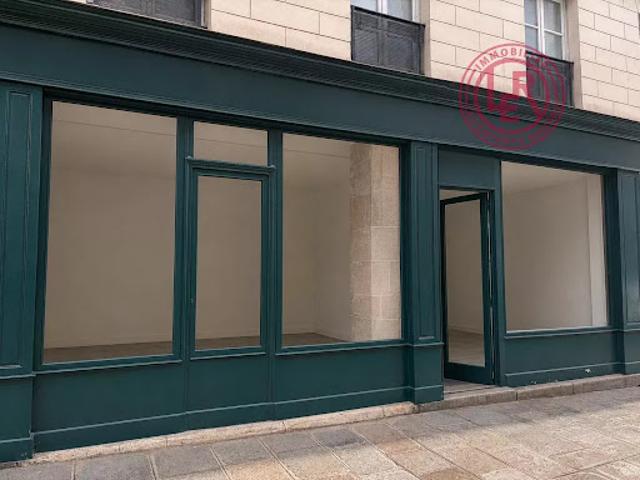 Local Commercial location à Paris, Île-de-France