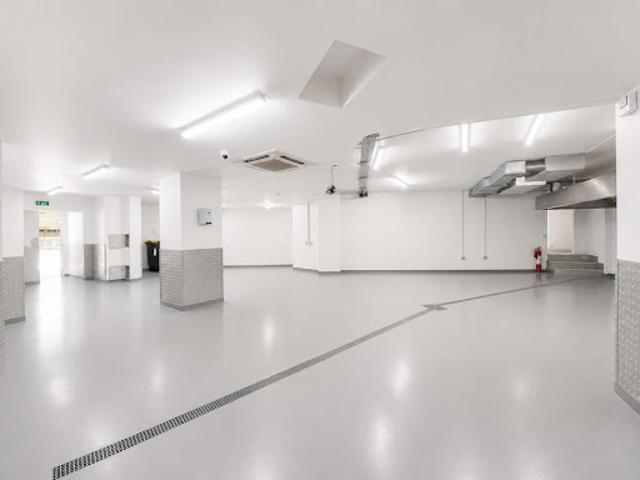 Local Commercial location à Paris, Île-de-France
